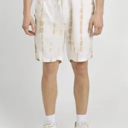 Forever 21 White Regular Fit Printed Shorts image 1