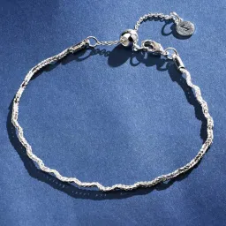 Accessorize London Women's Silver plated Wiggle Chain Bracelet image 1