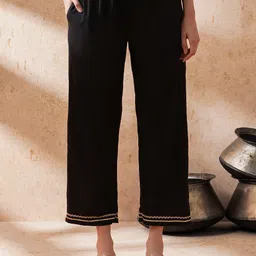 STYLEBAAZI Women Regular Thread Work Pure Cotton Kurta with Palazzos & With Dupatta image 5