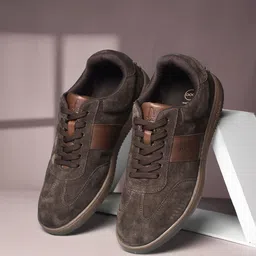 Hush Puppies Men Textured Sneakers-picture-31