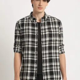 The Bear House Black Cotton Slim Fit Checks Shirt image 1
