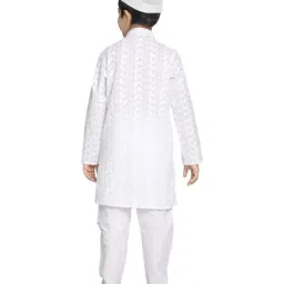 VASTRAMAY Kids White Cotton Embroidered Kurta Set image 2