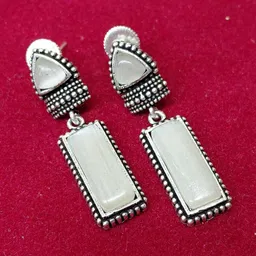 TRK Fashions Geometric Drop Earrings image 4