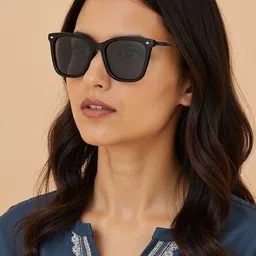 Lenskart Studio Women Cateye Sunglasses With Polarised and UV Protected Lens 236073 image 4