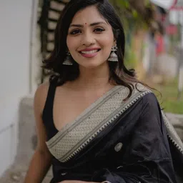 SWEETPEL Woven Design Zari Banarasi Saree image 4