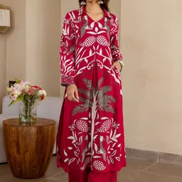 HERE&NOW Ethnic Motifs Printed V-Neck Straight Kurta With Trousers-picture-16