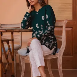 Moda Rapido Women Green Viscose Rayon A-Line Kurtas image 3