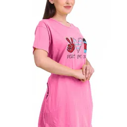 DDASPRATION Women 2 Printed Pockets T-shirt image 3