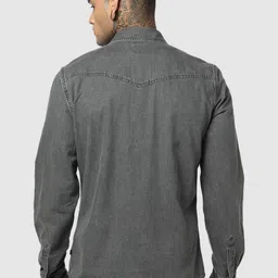 GAP Slim Fit Spread Collar Yoke Denim Shirt image 3