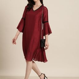 Qurvii Maroon Bell Sleeve A-Line Dress-picture-30