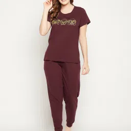 Clovia Maroon Printed T-Shirt With Pyjamas image 1
