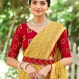 Saree Mall Yellow Printed Sarees With Unstitched Blouse image 2