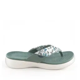 Red Tape Women's Green & White Flip Flops image 2