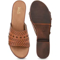 Inc.5 Women's Tan Casual Sandals image 4