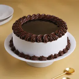 Cocoa Rich Chocolate Cake image 2
