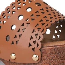 Inc.5 Women's Tan Casual Sandals image 5