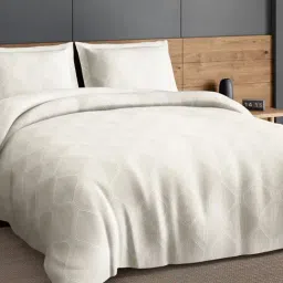 Spaces Cream Cotton Geometric Design 300 TC Double Bedsheet with 2 Pillow Covers image 2