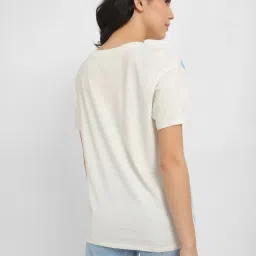 Allen Solly White & Blue Cotton Printed T-Shirt image 2