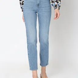Vero Moda Light Blue Blended Straight Fit High Rise Jeans image 2