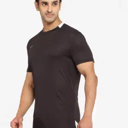 Kipsta by Decathlon Black Slim Fit Jersey image 3