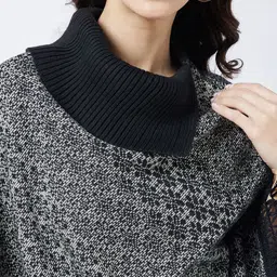 PIVL Women Floral Printed Poncho image 2