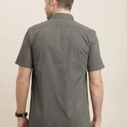 Turtle Grey Cotton Regular Fit Printed Shirt image 2