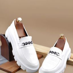 riffway Men Textured Slip-On Sneakers-image-60