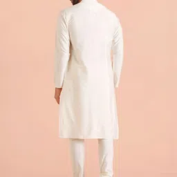 KISAH Men Ethnic Motifs Embroidered Regular Thread Work Kurta with Churidar image 4