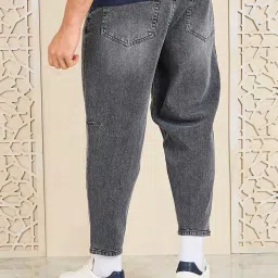 Styli Dark Grey Relaxed Fit Lightly Washed Jeans image 2