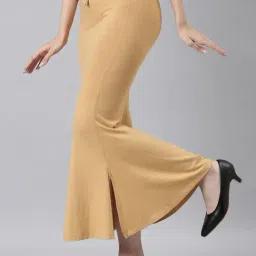 TWIN BIRDS Beige & Pink Plain Saree Shapewear - Pack Of 2 image 3