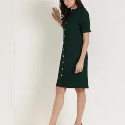 Fablestreet Green Relaxed Fit Solid Dress image 3