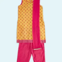 Akkriti by Pantaloons Kids Mustard & Pink Printed Kurta Set-picture-30