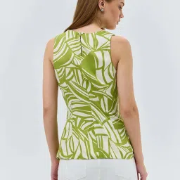 Cover Story Green Regular Fit Printed Top image 2