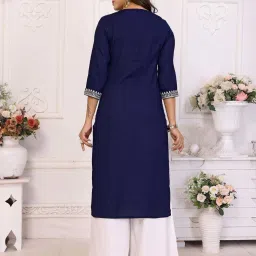 Rangita Blue Regular Fit Embroidered Kurtas image 2