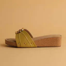 Eridani Women's Bianca Olive Wedges image 2