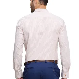 Park Avenue Yellow Slim Fit Checks Shirt image 2