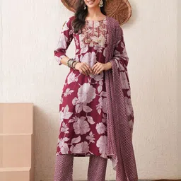 METAFAB Women Floral Printed Regular Gotta Patti Pure Cotton Kurta with Trousers & With Dupatta-picture-11