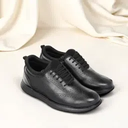 Guava Men's Black Brogue Shoes-image-0