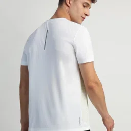 Reebok White Regular Fit Print T-Shirt image 2