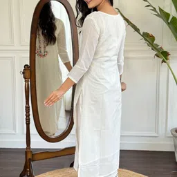 ejoty fashion Embroidered Notch Neck Thread Work Straight Kurta With Trousers & Dupatta image 4