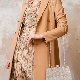 NORVE Embellished Box Clutch With Click Closure image 3