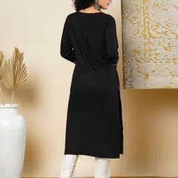 Globus Black Embroidered Kurta image 2