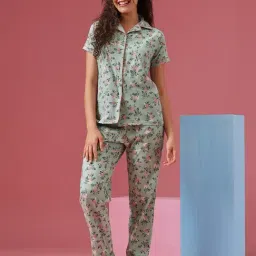 Clovia Green Cotton Regular Fit Floral Print Night Suit-picture-31