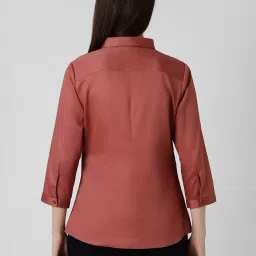 Van Heusen Maroon Cotton Regular Fit Shirt image 2