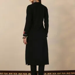 Libas Black Straight Fit Embroidered Kurta image 2