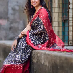 KALINI Ethnic Motifs Poly Georgette Saree image 4