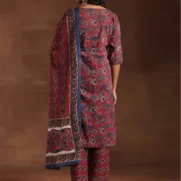 Libas Red Cotton Printed Kurta Pant Set With Dupatta image 2