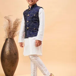 VASTRAMAY Boys Navy & White Embroidery Full Sleeves Kurta Sets image 2