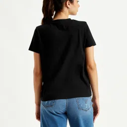 Levi's Black Logo Print T-Shirt image 2