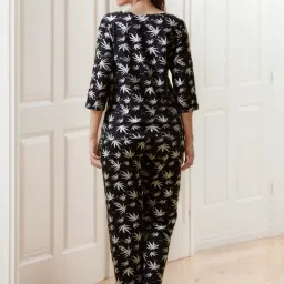 Clovia Black Floral Print Shirt With Pyjamas image 2